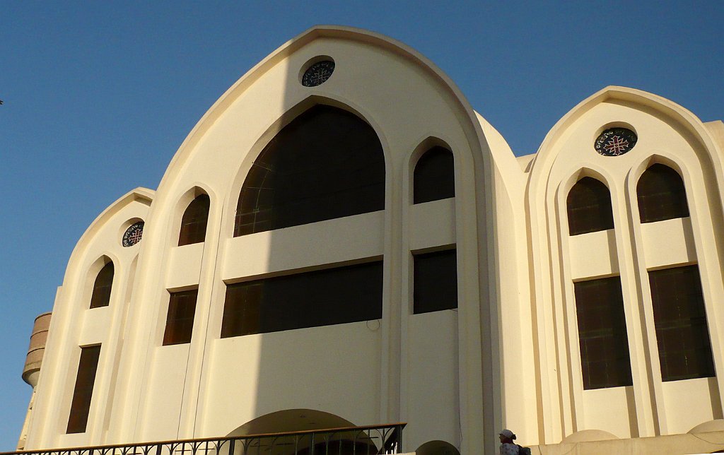 P1050168_cr.jpg