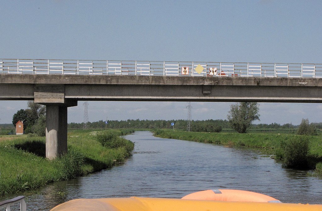 2012-07-02_10-22-33_IMG_x26827_cr.jpg -                                