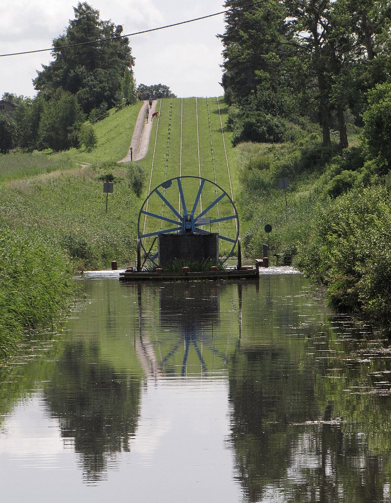 2012-07-02_11-14-04_IMG_x26928_cr.jpg -                                