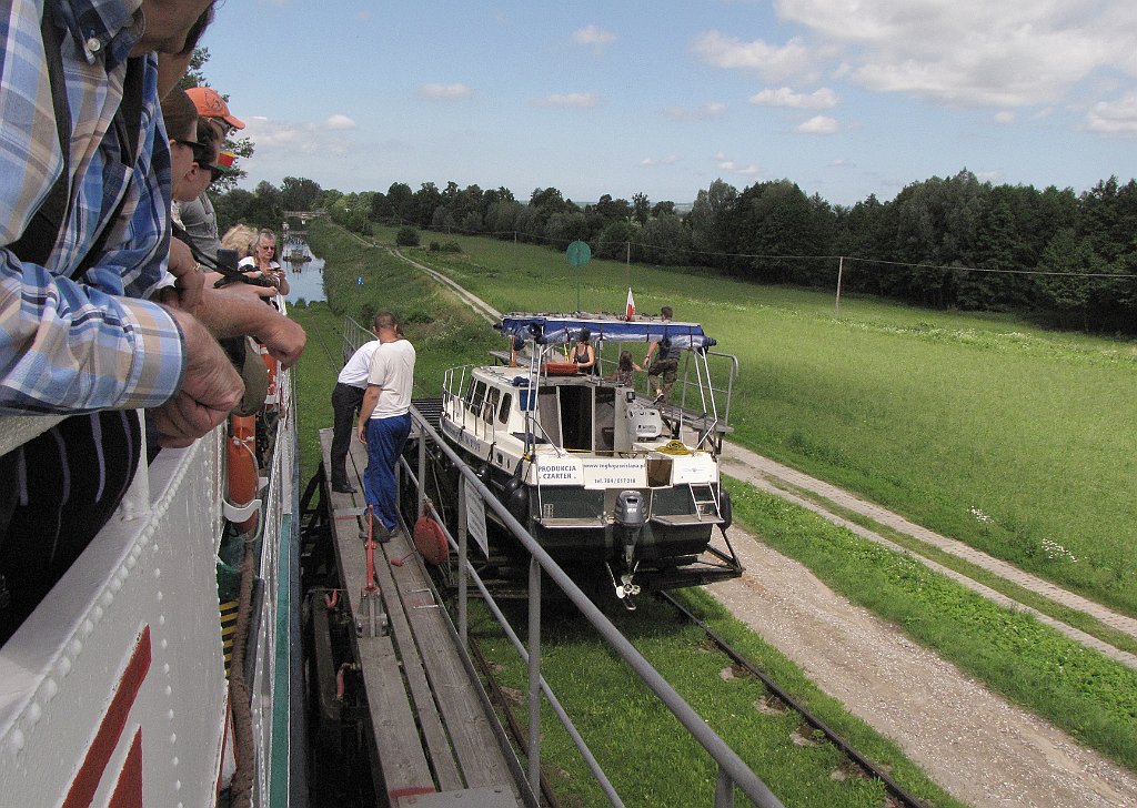 2012-07-02_11-26-38_IMG_x26948_cr.jpg -                                