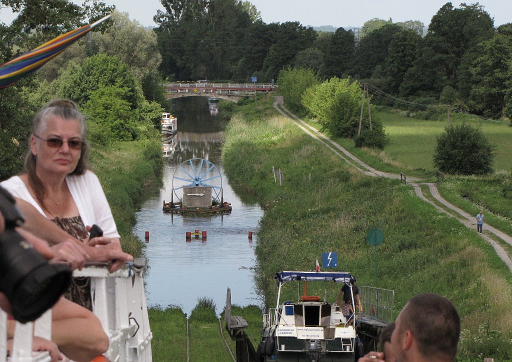 2012-07-02_11-27-54_IMG_x26951_cr.jpg -                                