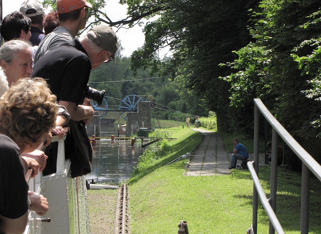 2012-07-02_13-16-03_IMG_x27027_cr.jpg -                                