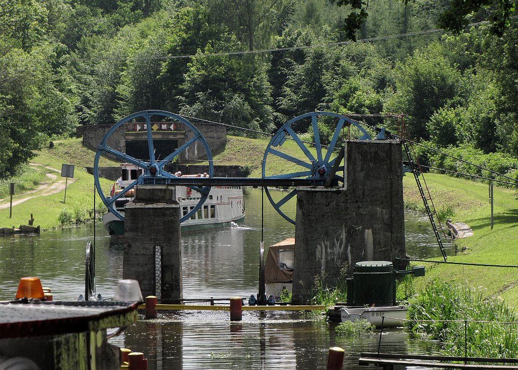 2012-07-02_13-17-54_IMG_x27036_cr.jpg -                                