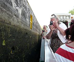 2012-07-02_16-32-51_P1060157_cr